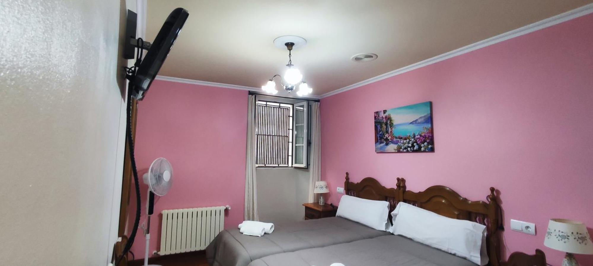Pico Sacro I Hostal-Pension Сантяго де Компостела Стая снимка